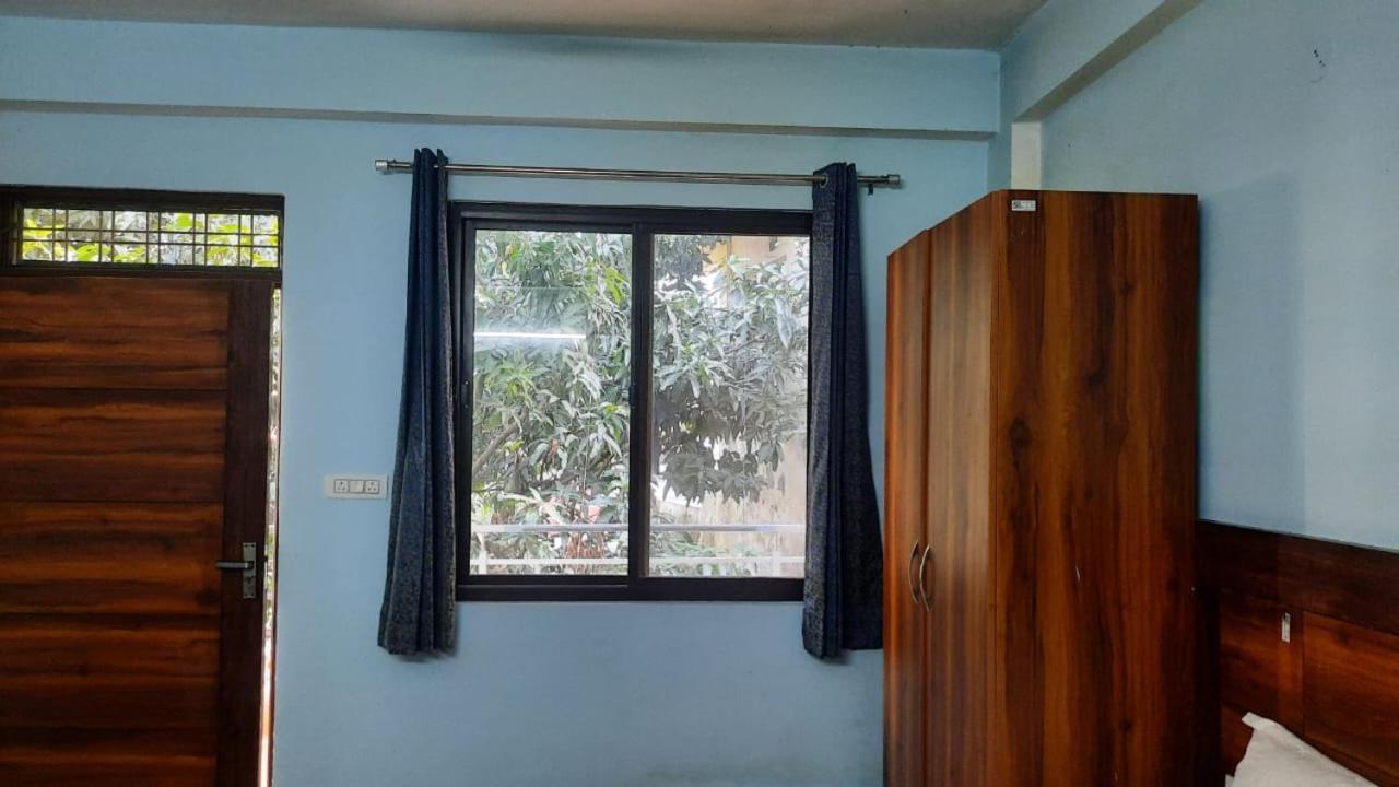 Crescent Moon Homestay Rishīkesh Buitenkant foto