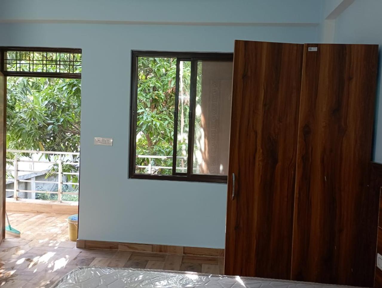 Crescent Moon Homestay Rishīkesh Buitenkant foto