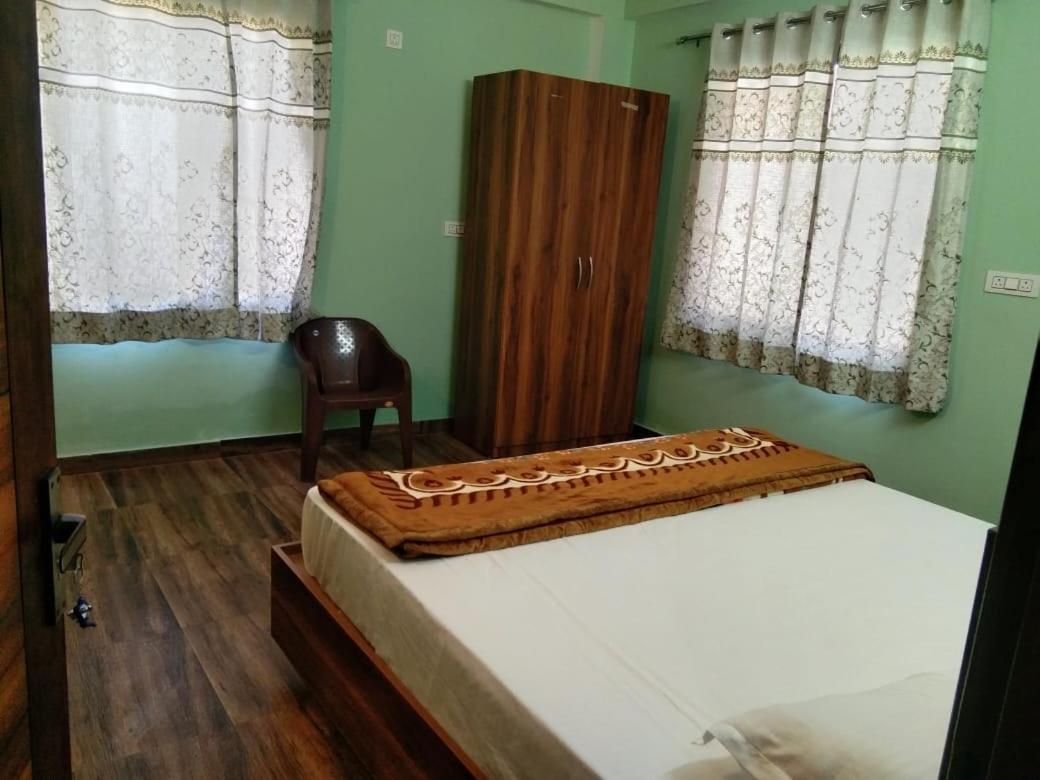 Crescent Moon Homestay Rishīkesh Kamer foto